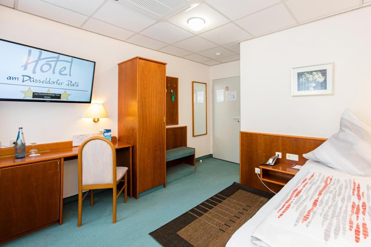 Hotel Am Duesseldorfer Platz Ratingen Exterior photo